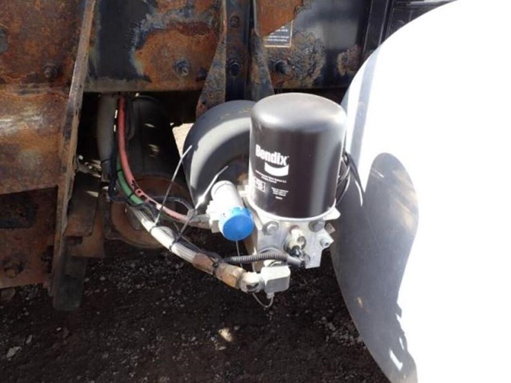 2013-peterbilt-367-image-72