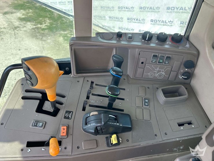 john-deere-6125m-image-19