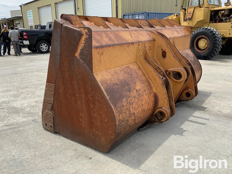 caterpillar-10-image-7