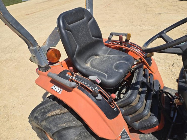 kubota-b2410-image-18