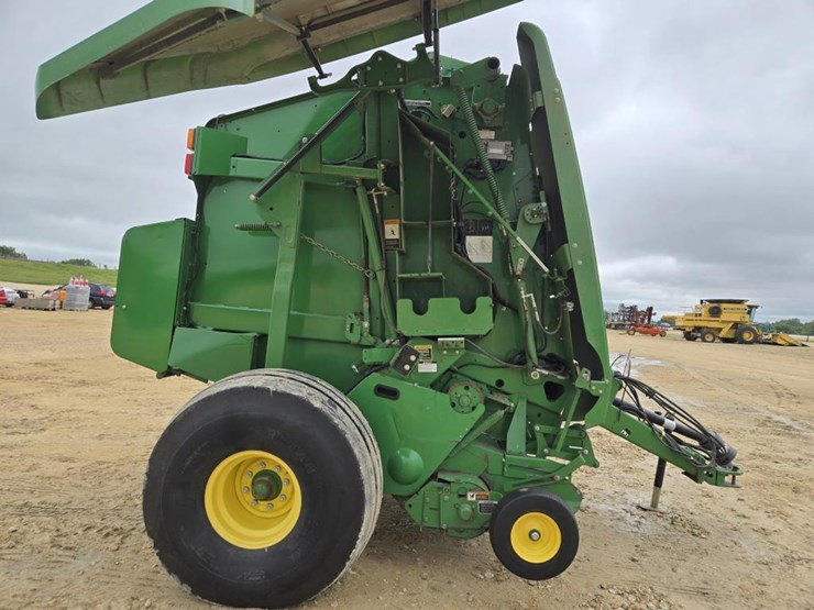 john-deere-569-premium-image-19