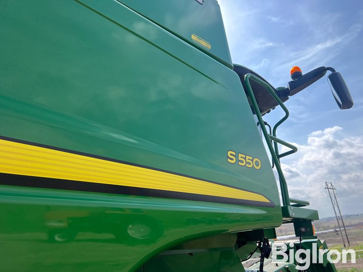 2012-john-deere-s550-image-18