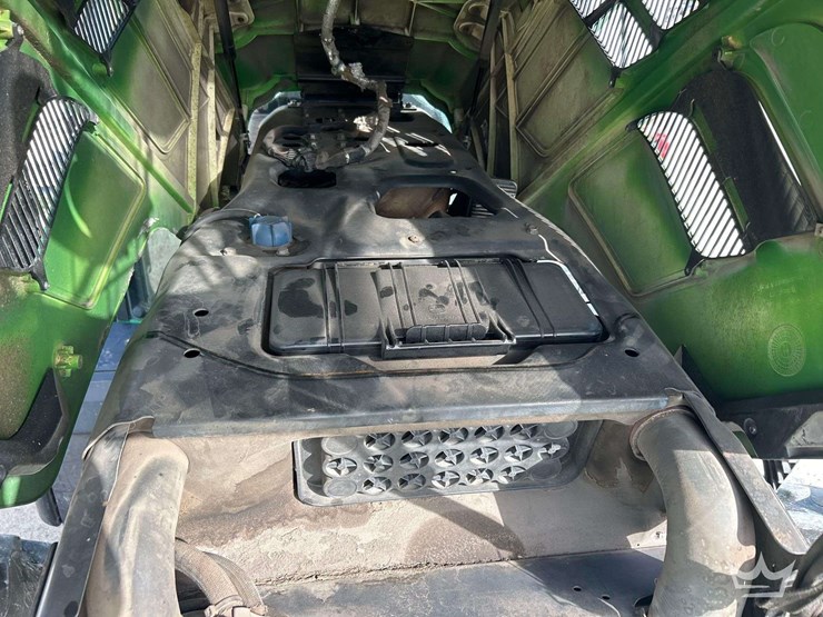 john-deere-6125m-image-8