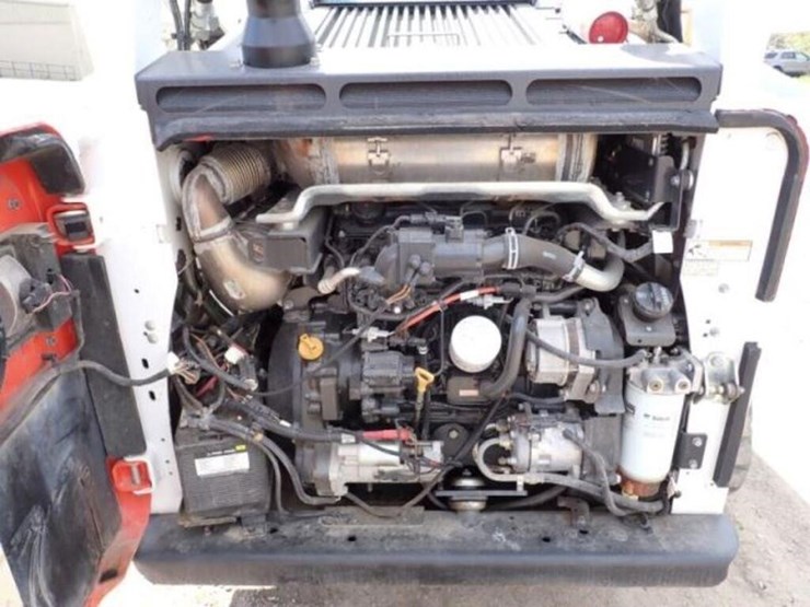 2021-bobcat-t770-image-41