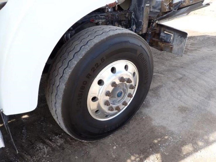 2013-western-star-4900sb-image-35