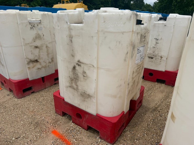 #1660-•-330-gallon-plastic-storage-oil-tank-image-1