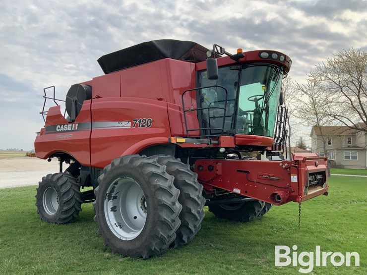 2012-case-ih-7120-image-3