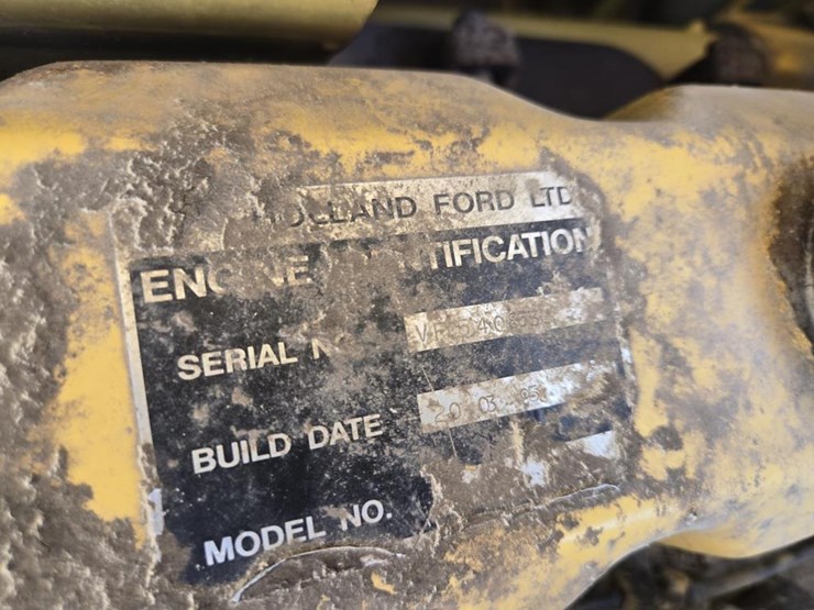 new-holland-tr97-image-18