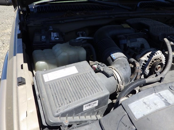 2005-chevrolet-silverado-3500-image-18
