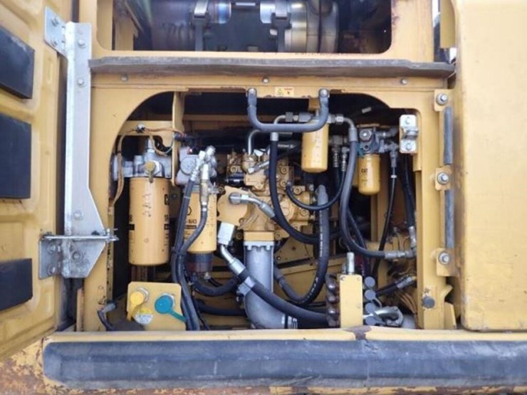 2016-caterpillar-336el-image-57