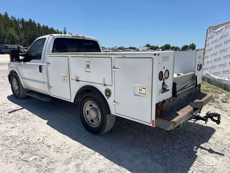 2014-ford-f350-image-4