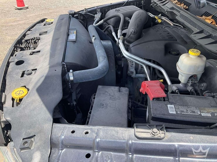 2016-dodge-1500-image-9