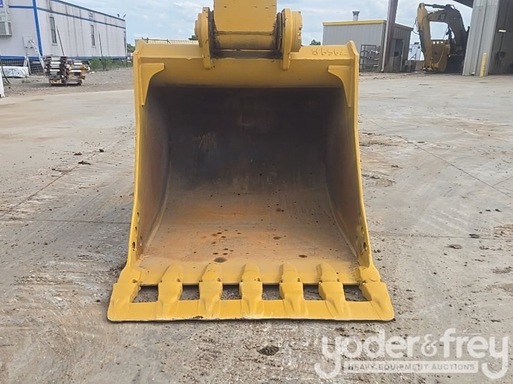 2019-caterpillar-336-image-22