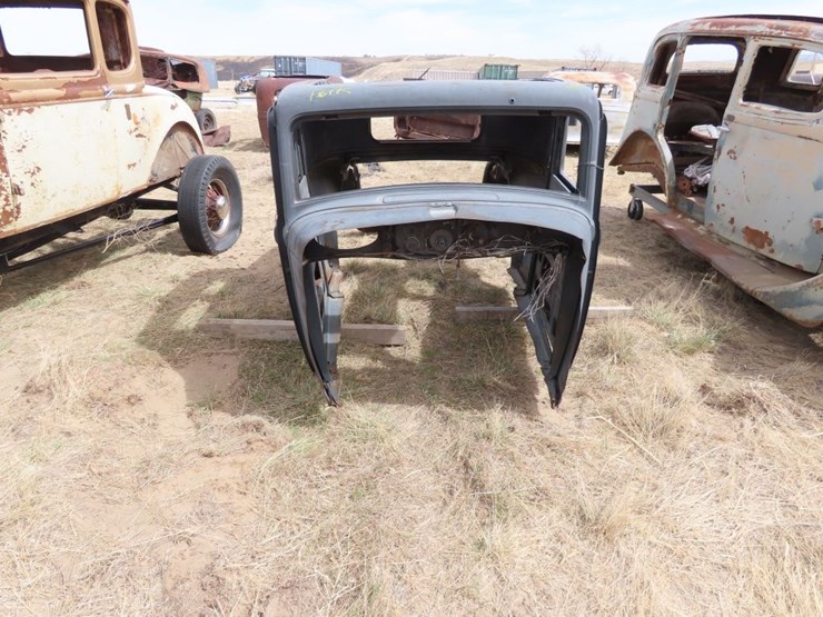 1933-dodge-5-window-coupe-project-image-2