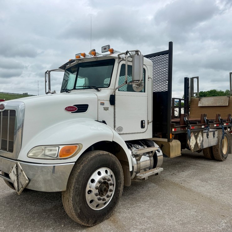 2012 PETERBILT 337