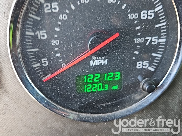 2016-kenworth-t300-image-34