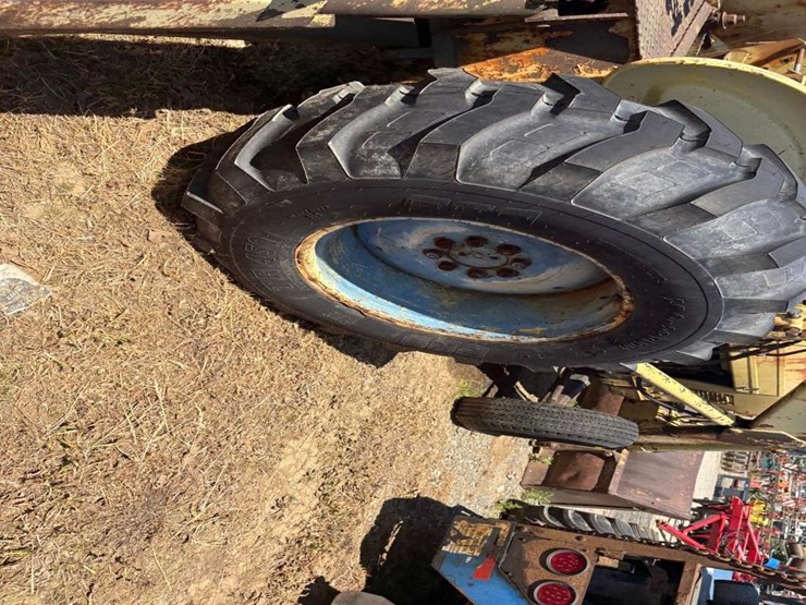 ford-tractor-image-16