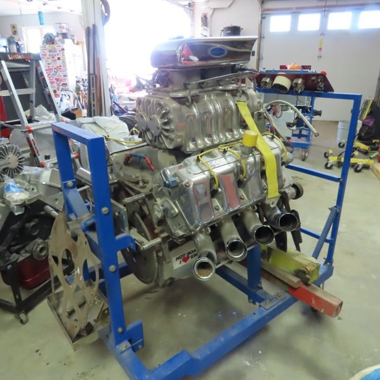 Modified Ford Boss 429 Motor