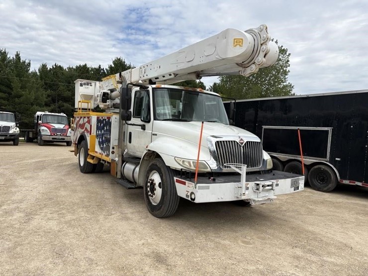 2010-international-durastar-4300-image-1