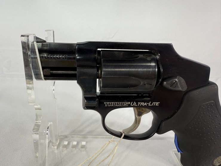 #59-•-taurus-ultralite-38-special-revolver-dx65802-image-6