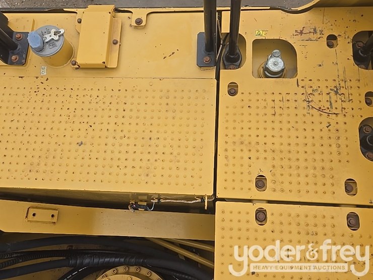 2019-caterpillar-336-image-51