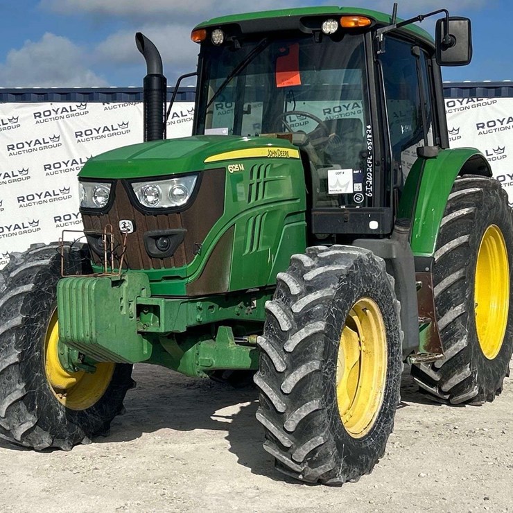JOHN DEERE 6125M