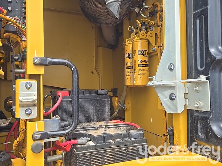 2017-caterpillar-336fl-image-34