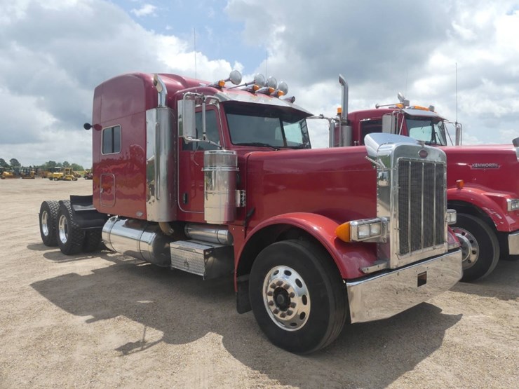 2007-peterbilt-379-image-2