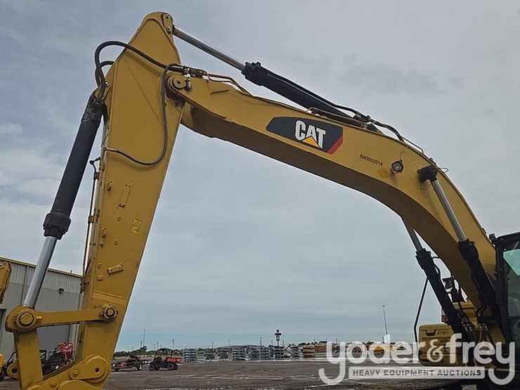 2017-caterpillar-336fl-image-26