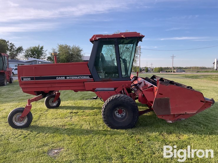 case-ih-8830-image-4