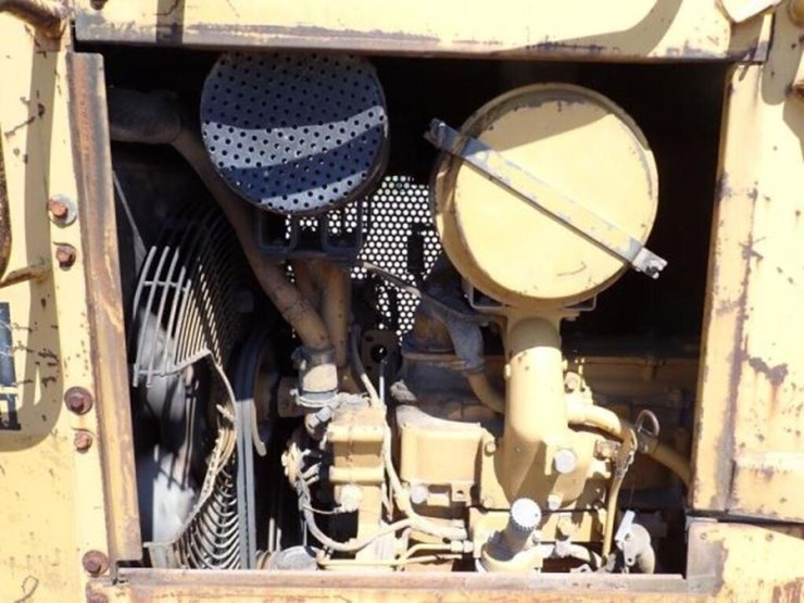 1990-caterpillar-d4h-image-57
