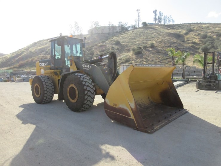 2006-deere-644j-image-2