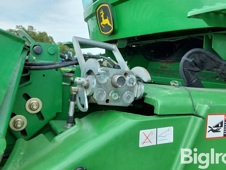2010-john-deere-9570-sts-image-10