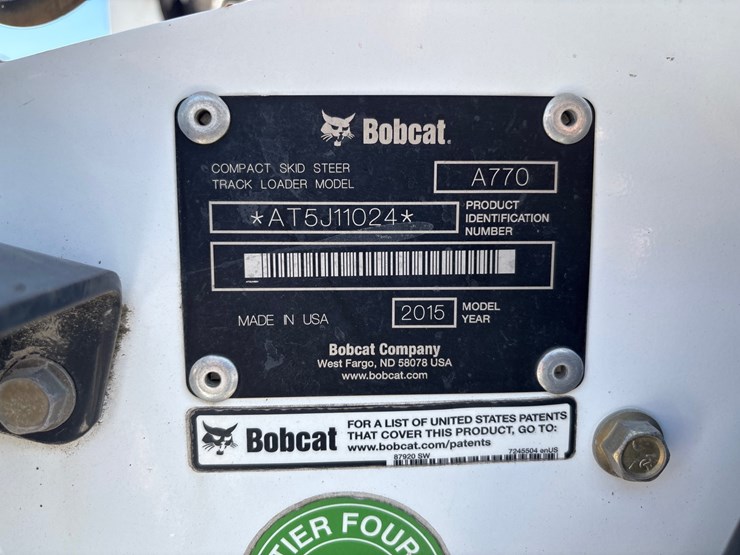 #2-•-2015-bobcat-loader-image-14