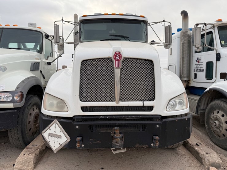 2011-kenworth-t400-image-2