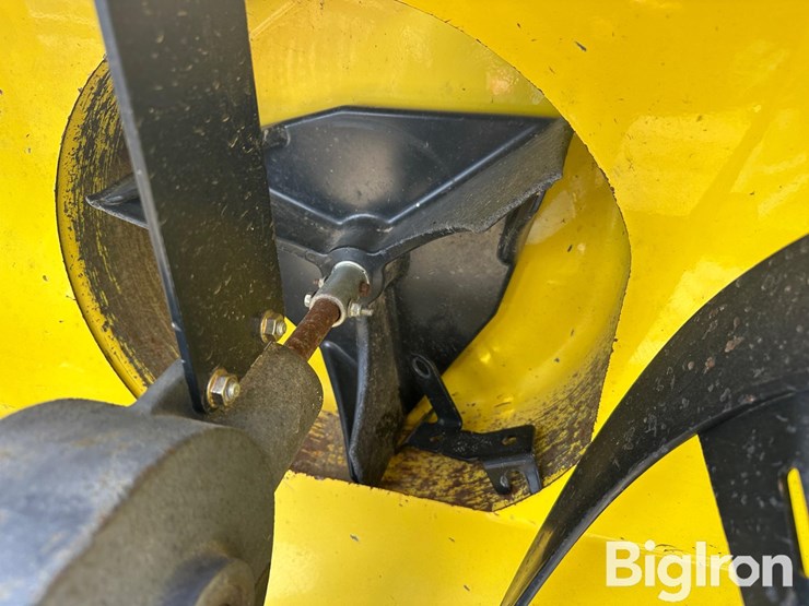 2010-john-deere-47-image-13
