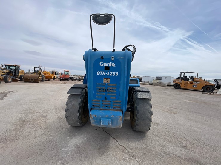 2019-genie-gth1256-image-94
