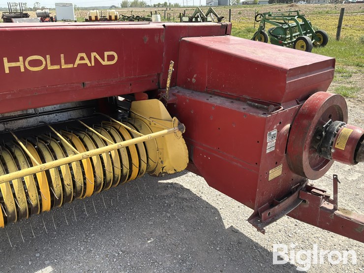 1976-new-holland-320-image-9