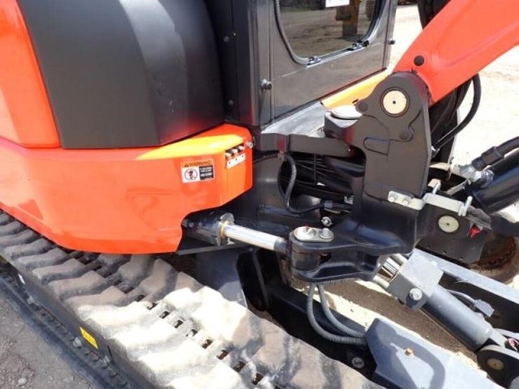 2022-kubota-kx033-4-image-24