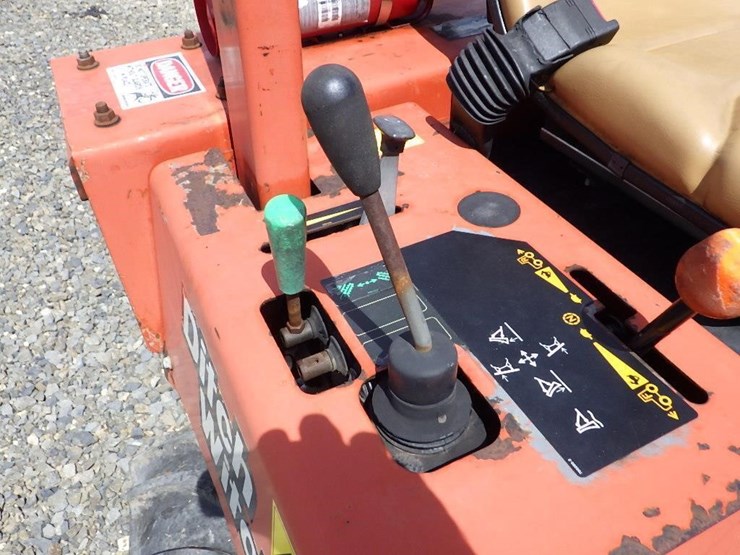 2011-ditch-witch-rt45-image-23