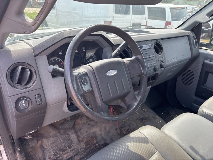 2012-ford-f250-image-8
