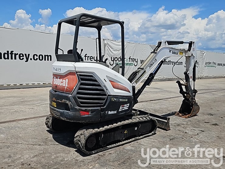 2019-bobcat-e32-image-5