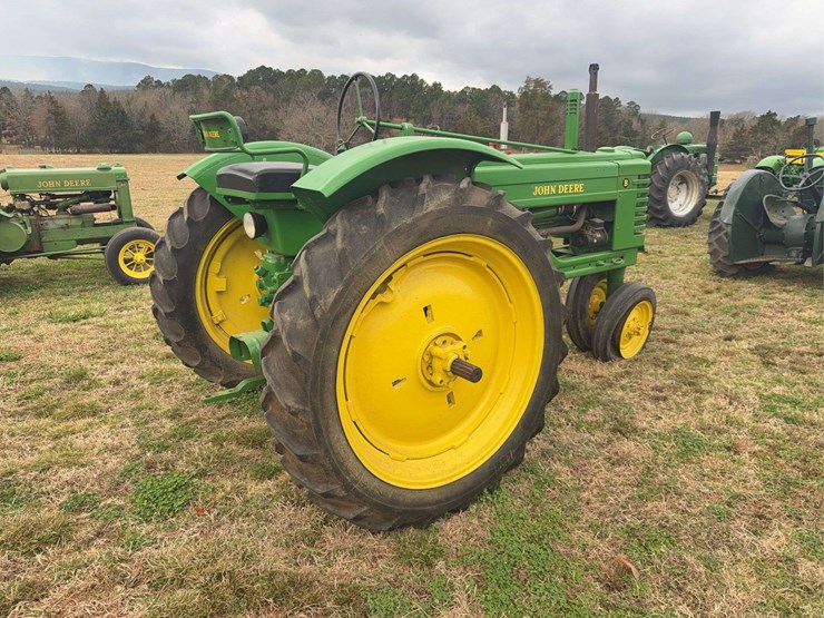 john-deere-b-image-5