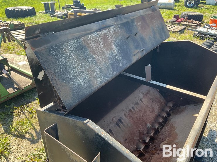 steel-cattle-feed-box-image-10