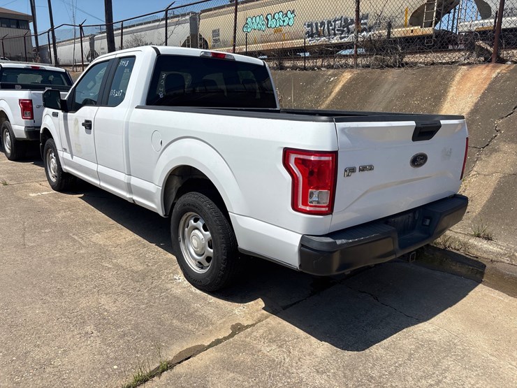 2016-ford-f150-image-3