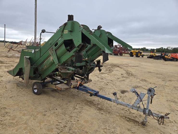 john-deere-237-image-10