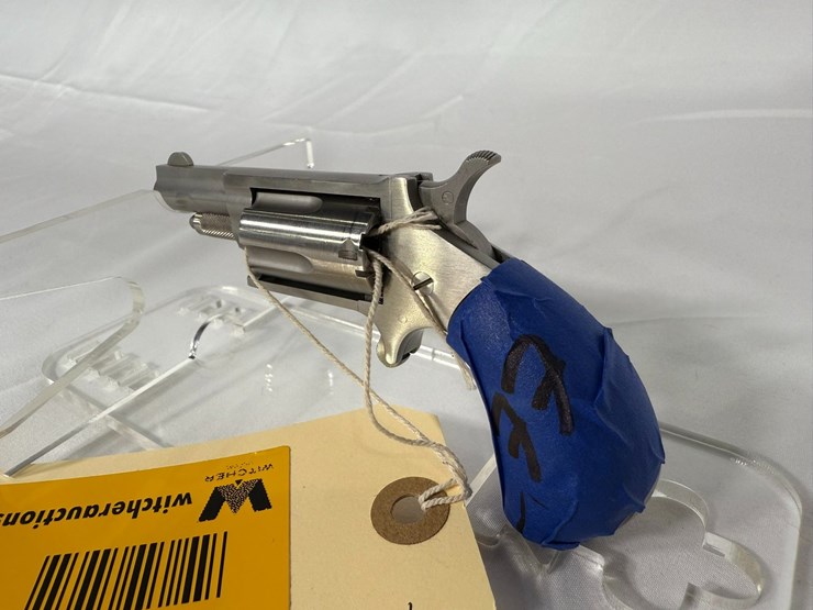 #77-•-north-american-arms-22-magnum-revolver-e319563-image-19