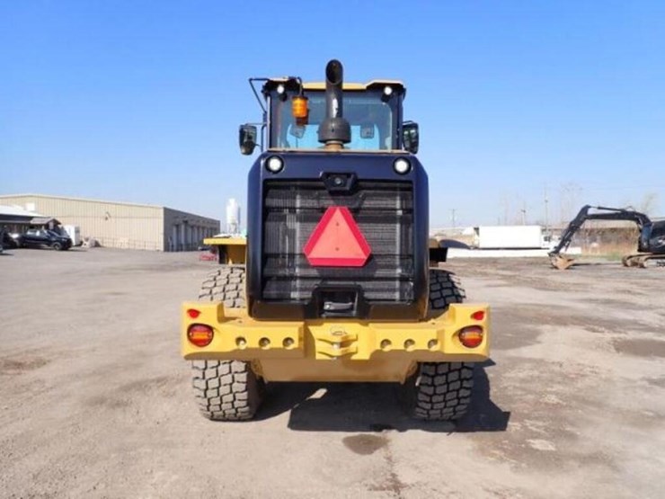 2023-caterpillar-926m-image-6