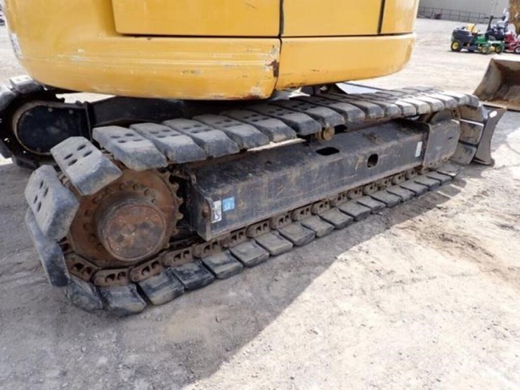 2022-deere-75g-image-51
