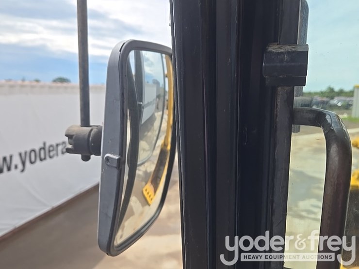 2017-caterpillar-336fl-image-60